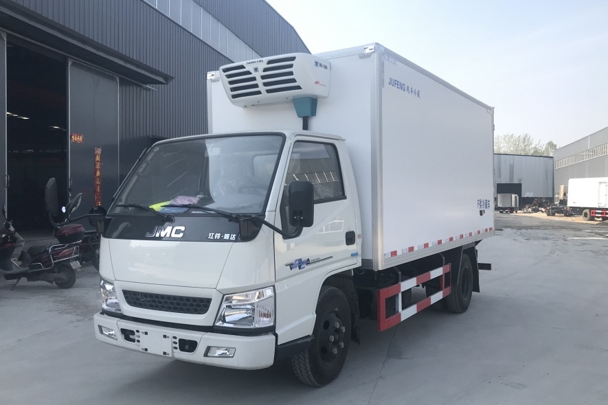 4.2米冷藏車，不超重的藍牌廂式冷藏車。